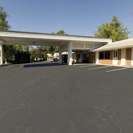 Econo Lodge Oskaloosa Extérieur photo