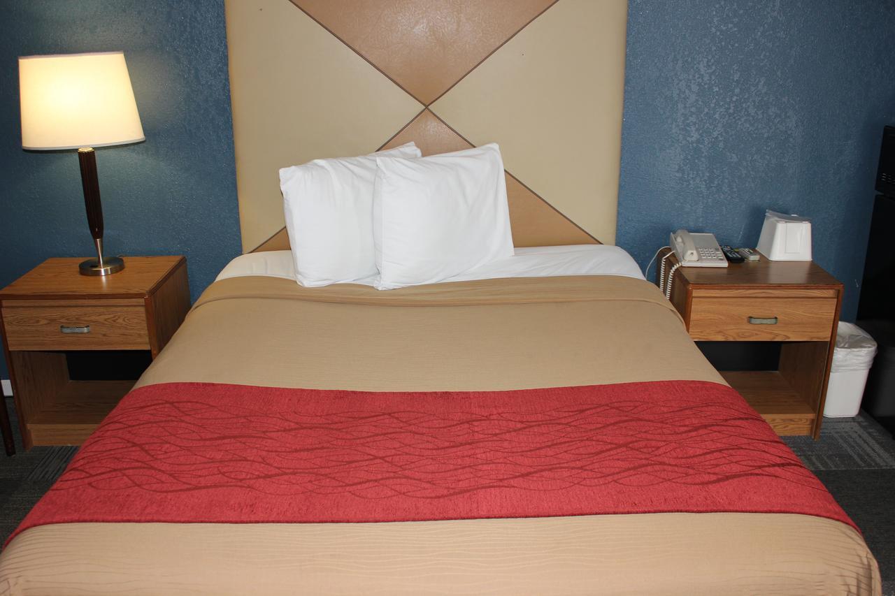 Econo Lodge Oskaloosa Extérieur photo